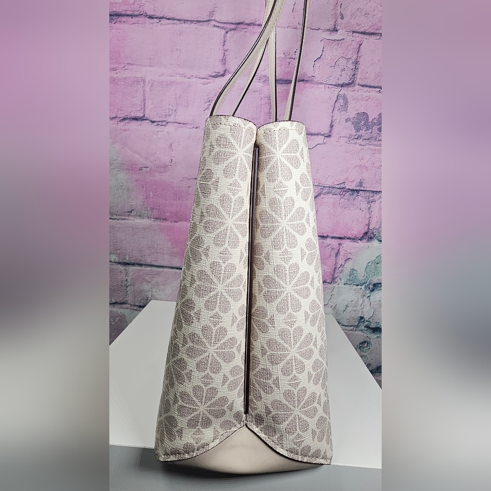 NWOT Kate Spade Flower Coated Canvas Zeezee Large Work Tote - Picture 8 of 9